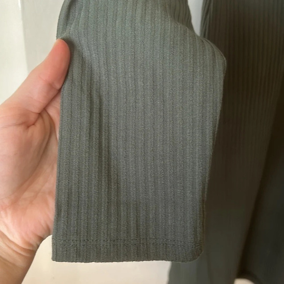 NWT Free Assembly Women's Ribbed Swing Dress w Long Sleeves Olive Green Size M - Picture 5 of 7
